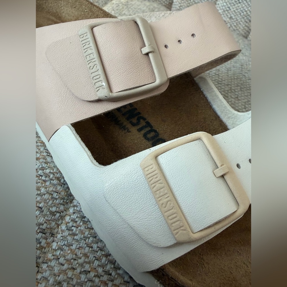 BIRKENSTOCK Two-Tone Blush & White Arizona Double Strap Sandal, sz 39 / 8.5 US - Picture 10 of 13